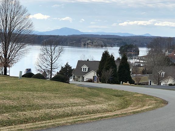 Entrance to community