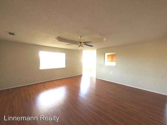 4th image of 3404 Basset Dr