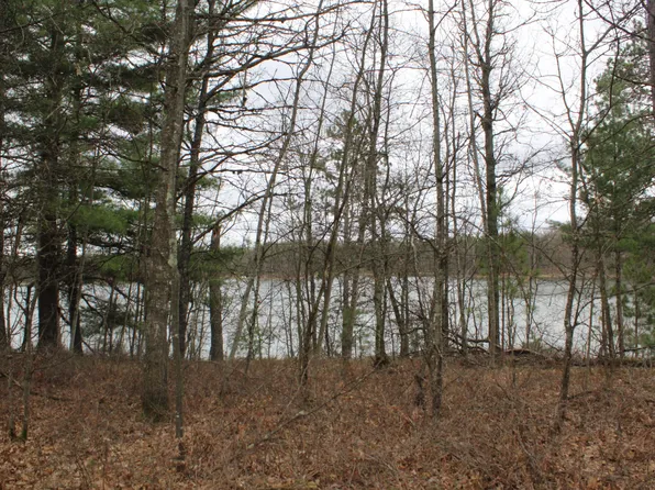 5326 Woodridge Dr, Lewiston, MI 49756