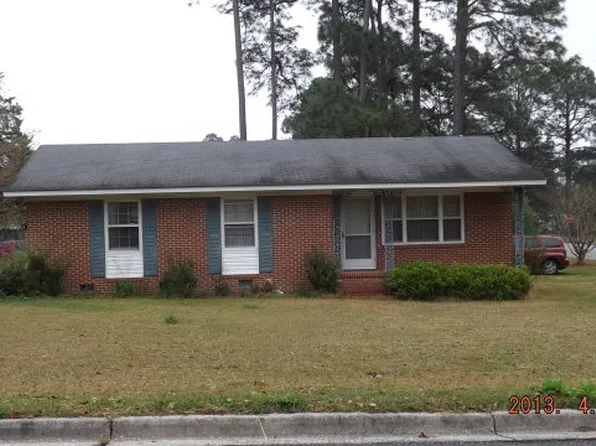2401 Diana Ave, Tifton, GA 31794