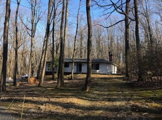 2 Winterwood Rd, Tewksbury Twp, NJ 08833