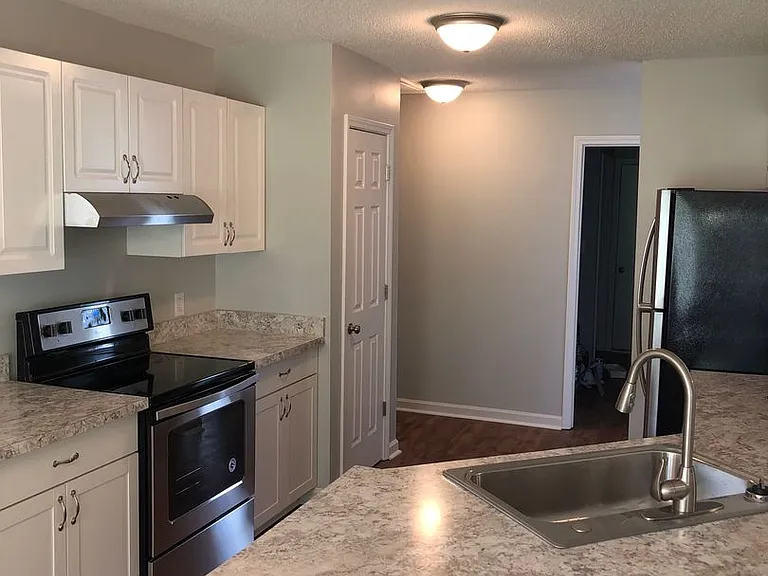 2613 Cliffside Dr — Photo 5