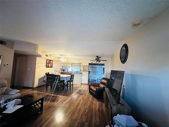 2nd image of 5543 Moog Rd