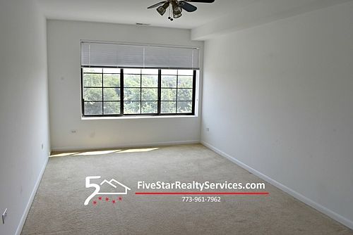 3rd image of 8255 Skokie Blvd Unit 503