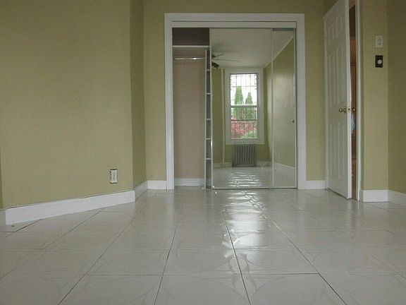 2nd image of 20 Scholes St #Bf