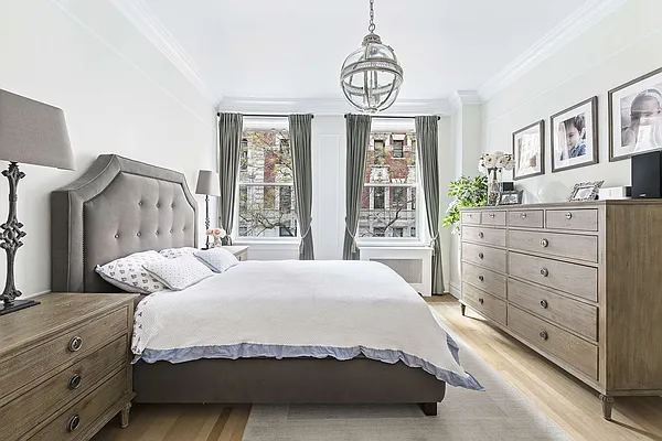 Sold by Compass | media 6