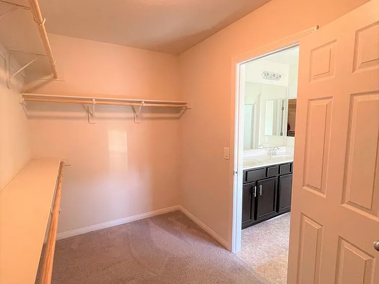 7063 Claythorn Rd — Photo 23