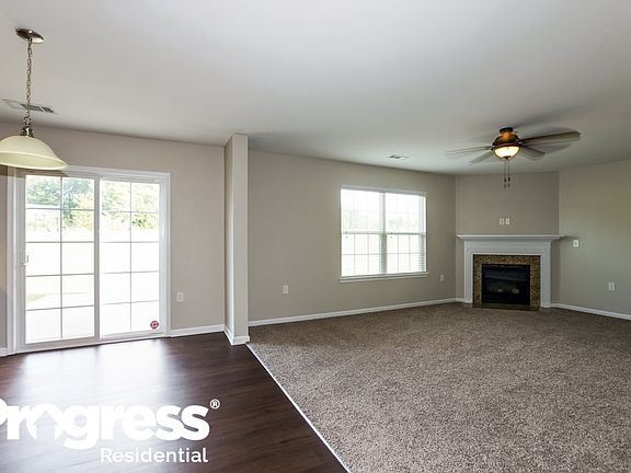 2nd image of 1760 Eastway Dr