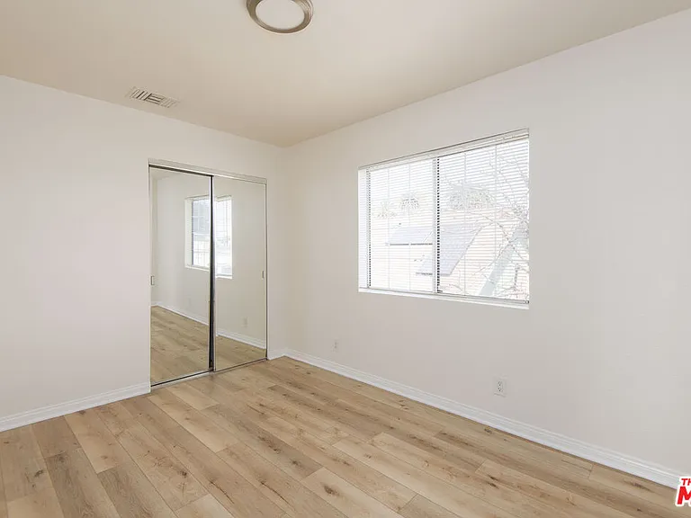 2134 S Cloverdale Ave — Photo 23