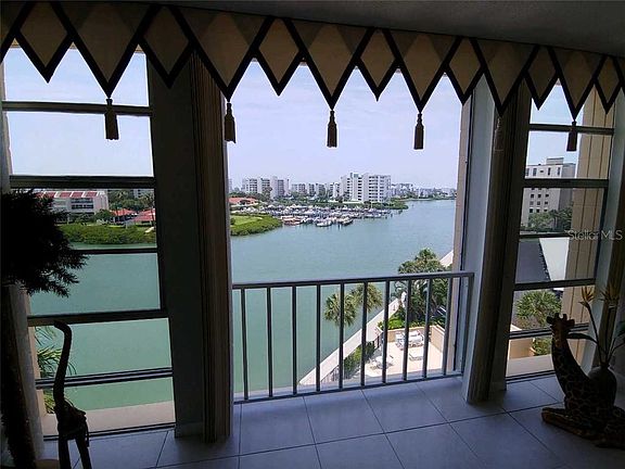 3rd image of 7400 Sun Island Dr #602