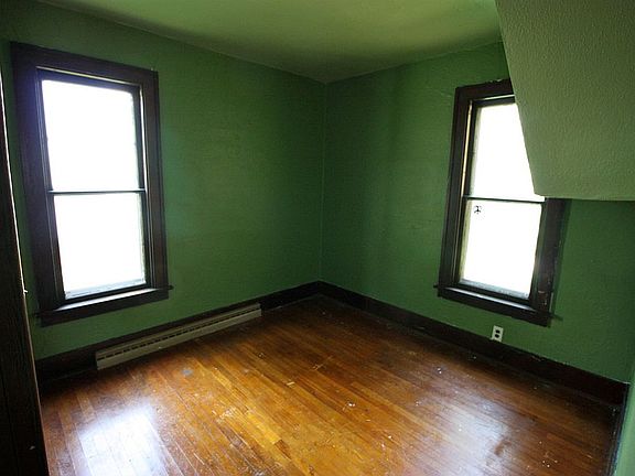 5th image of 1219 Rosewood St