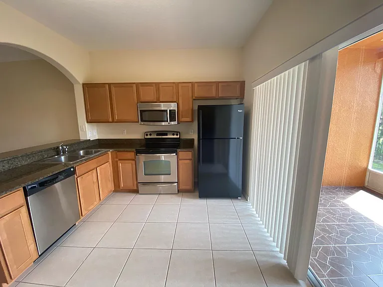 4185 Winding Vine Dr — Photo 6