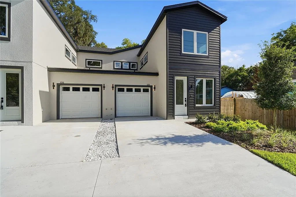 3 bed, 2.5 bath, 1576 sqft, $3,000 — Photo 2