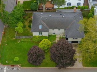 382 Edgegrove Ave, Staten Island, NY 10312