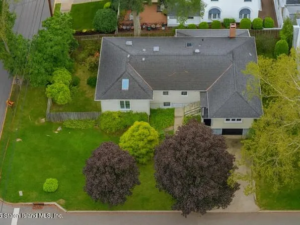 382 Edgegrove Ave, Staten Island, NY 10312