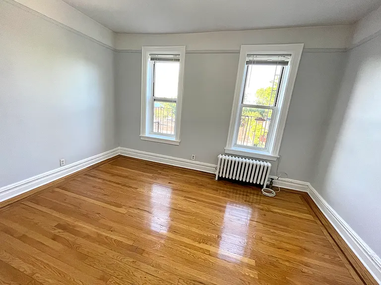 4-33 27th Ave #3L — Photo 10
