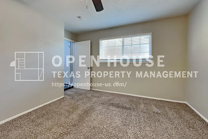 16854 Gleneagle Dr N — Photo 11