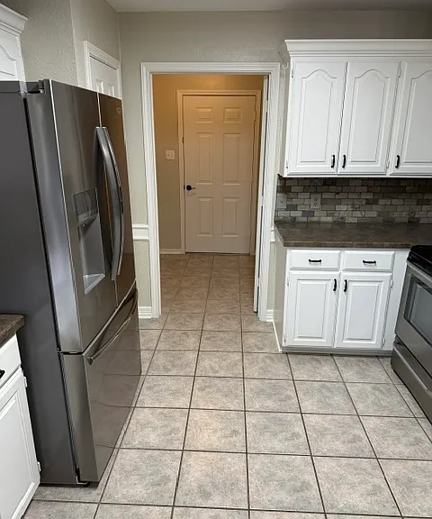 3203 Acacia Dr — Photo 8