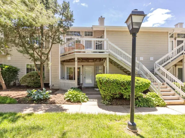 29 Tansy Ct, Bedminster, NJ 07921