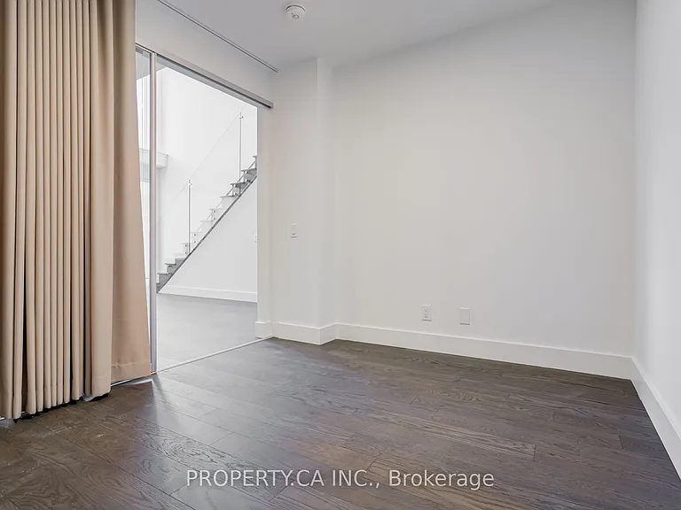 6 Greenbriar Rd #106 — Photo 19