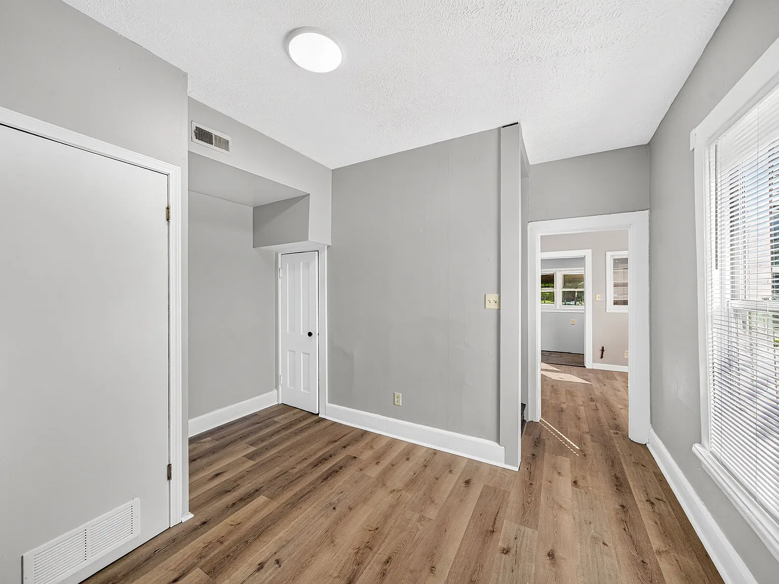 532 Kosciuszko St — Photo 4