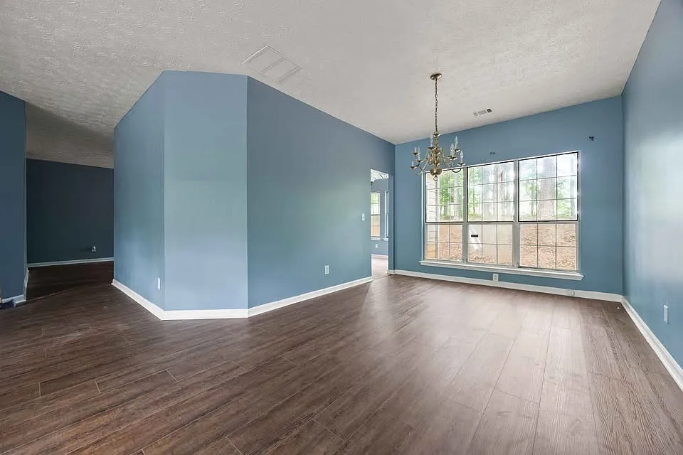3 bed, 1800 sqft, $1,950 — Photo 4