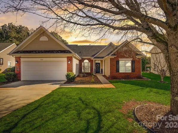 7031 Merrymount Ct, Concord, NC 28025