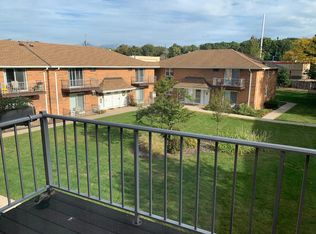 17 Cottage St APT 2B, Midland Park, NJ 07432