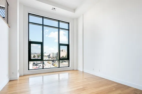 Rented by Citi Habitats | media 36