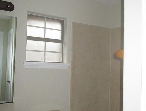 5th image of 808 W Bronze Dr APT D