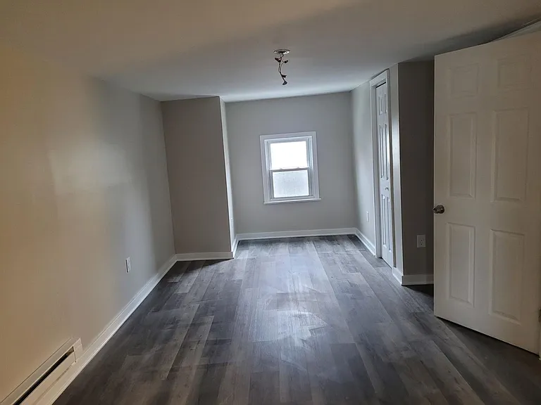 42-44 E Potomac St — Photo 22