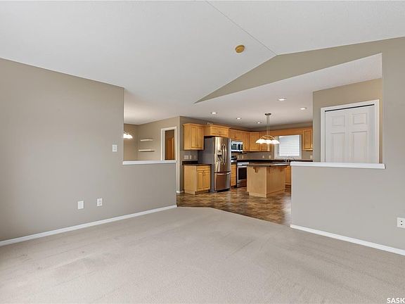 5th image of 212 Regent STREET