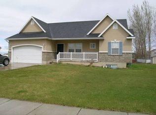 2408 W 2300 N, Clinton, UT 84015