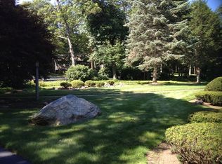 115 Hickory Rd, Weston, MA 02493