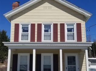 10 Schumann Rd, Averill Park, NY 12018