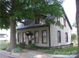 129 W 3rd St, Hermann, MO 65041