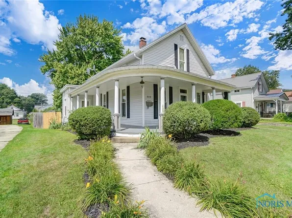 919 Leonard St, Fostoria, OH 44830