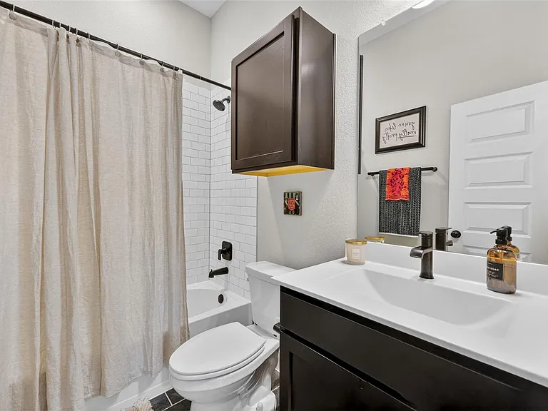18403 Vivacious Ln — Photo 23