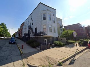 1101 W Chestnut St APT 1S, Chicago, IL 60642