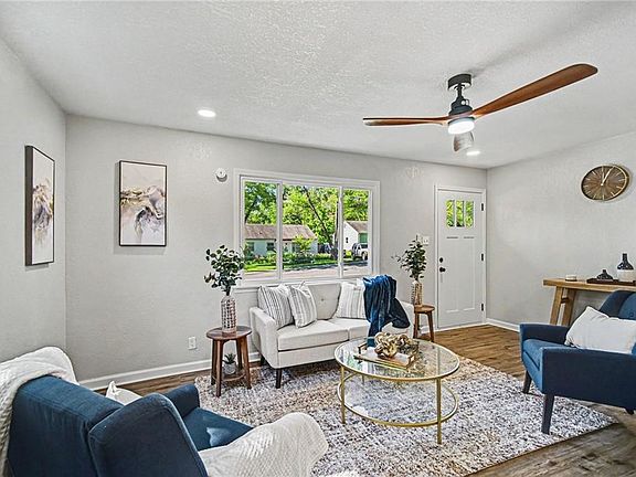 3rd image of 2206 NE 58th Ter