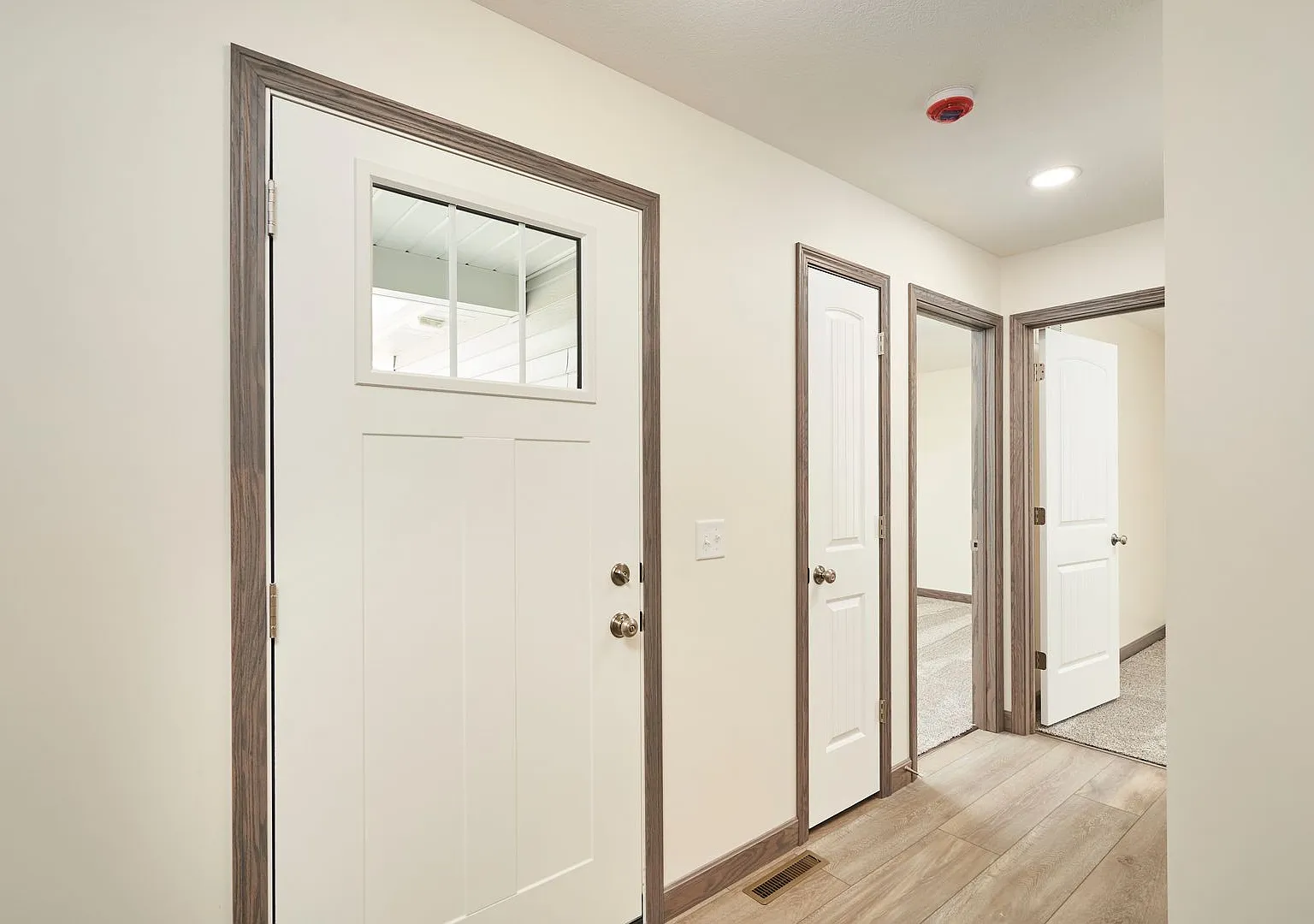 786 Glory Drive — Photo 2