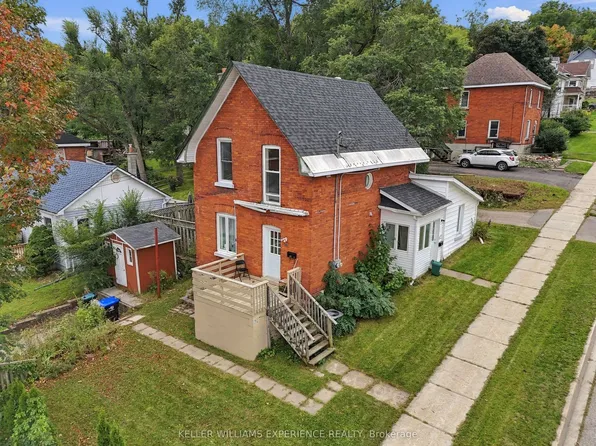 154 5th St, Midland, ON L4R 3V9