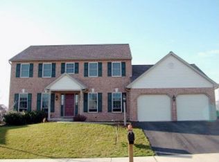 50 Heritage Ln, Elizabethtown, PA 17022