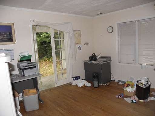 5th image of 1596 Sams St SE