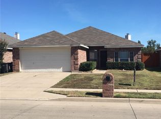 1253 Rosedale Springs Ln, Fort Worth, TX 76134