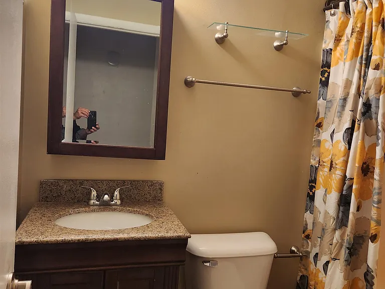 1394 Bradley Dr — Photo 22