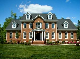 1400 Bluewater Dr, Chester, VA 23836