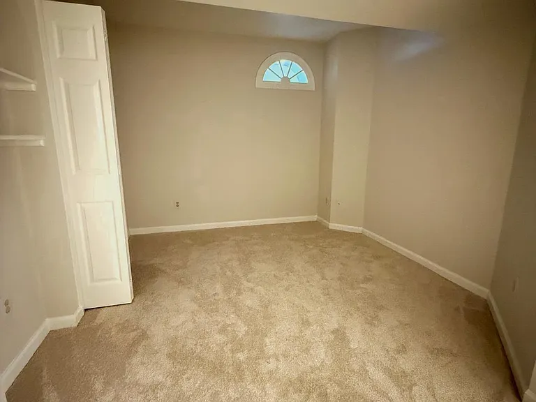 8442 Springfield Oaks Dr — Photo 23