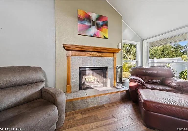4907 Country Aire Ln — Photo 6