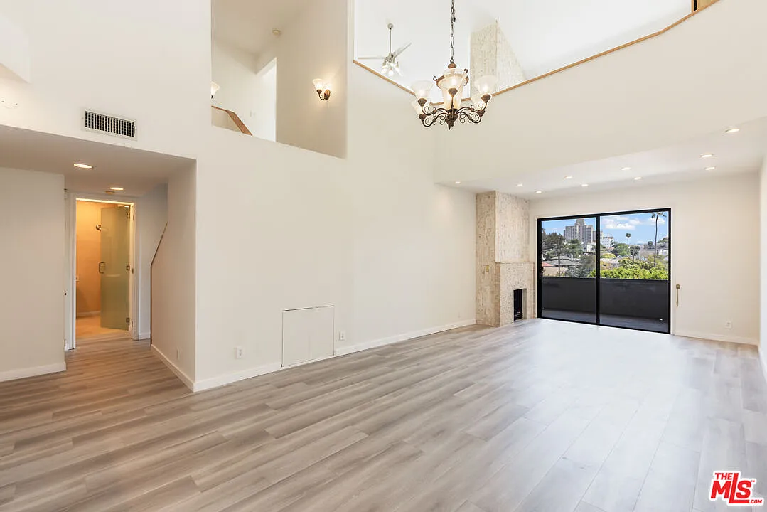 2 bed, 3.0 bath, 1663 sqft, $5,500 — Photo 1